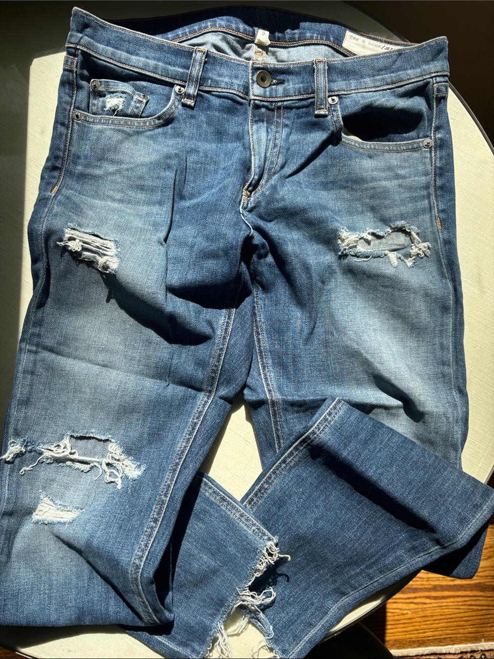 Rag and Bone sz 27Women’s Distressed Blue Denim Jeans